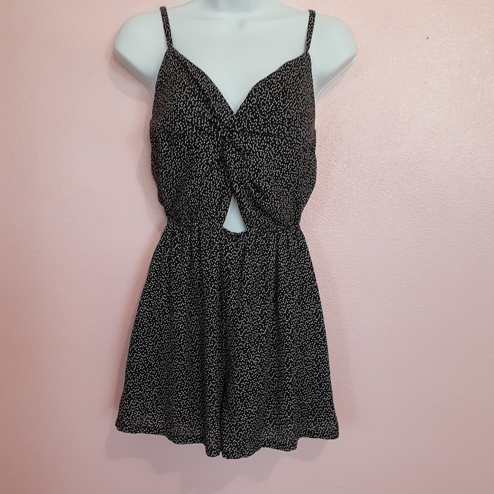 💛Black and white dots short romper🖤